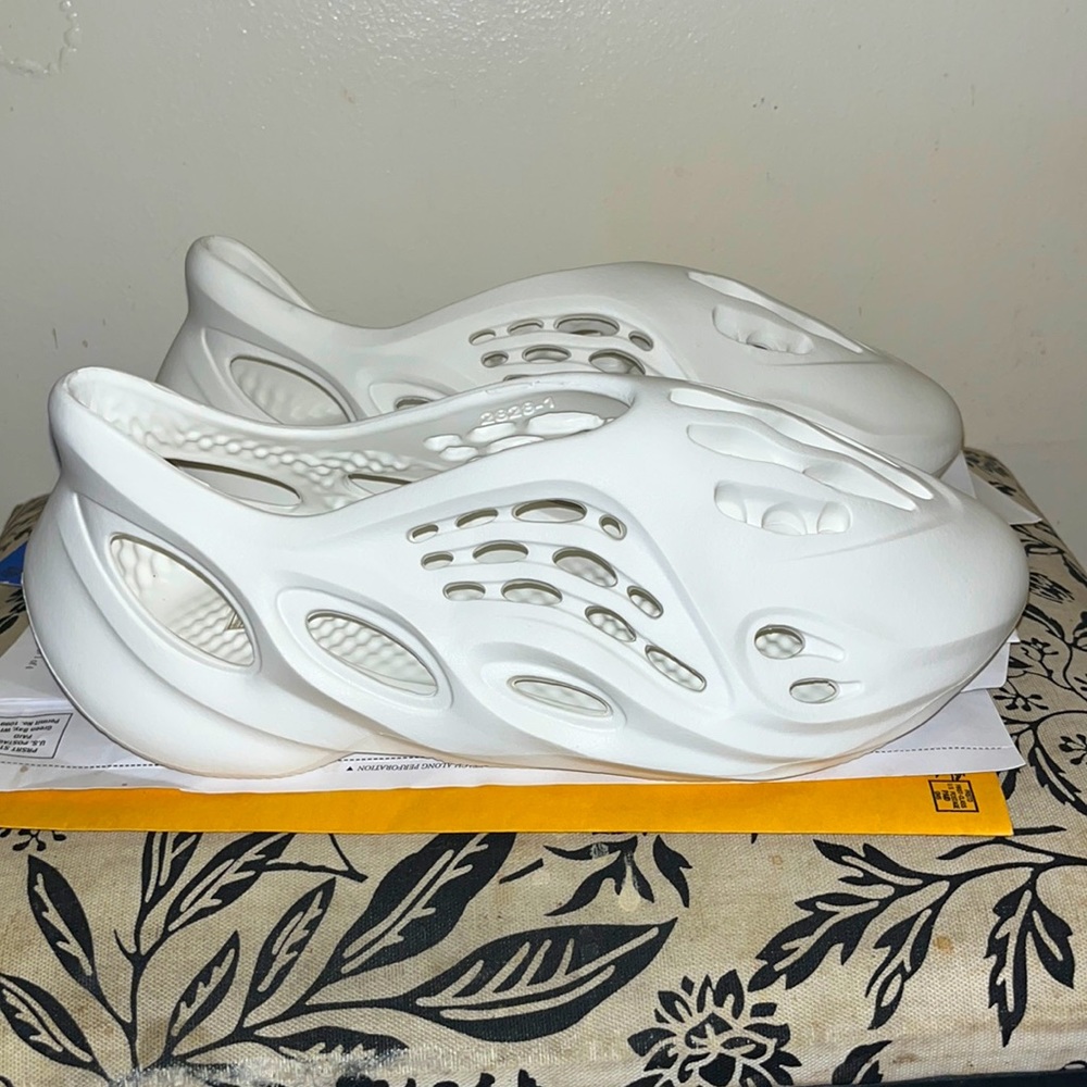 EVA Foam RNNR Runner Clog Slip-On Slipper Water-shoe Unbranded New Bone White